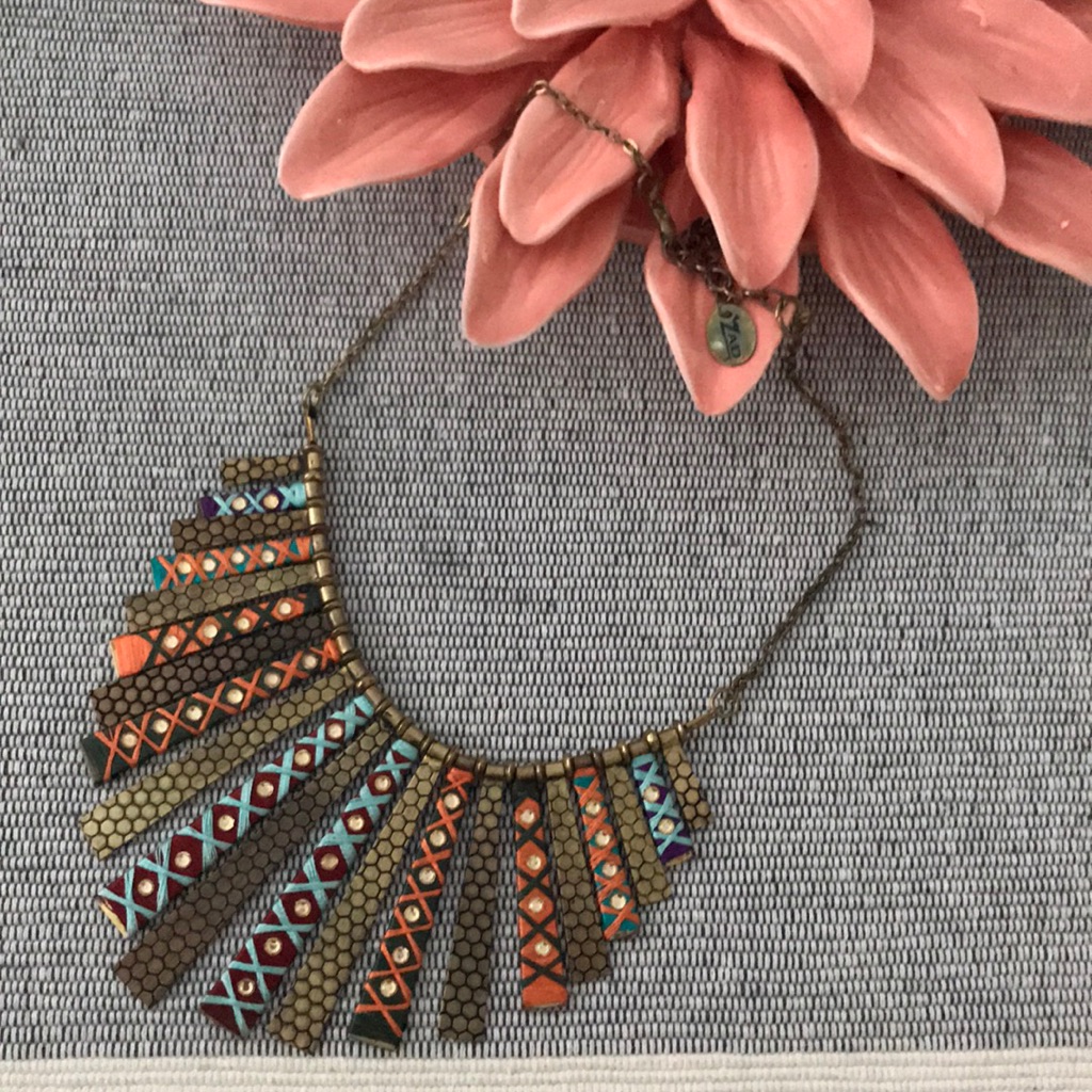 Zad Statement Necklace